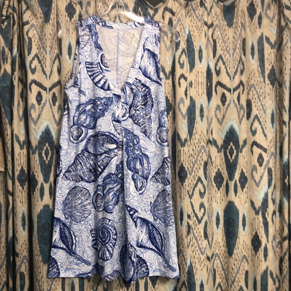 Lilly Pulitzer Dresses & Skirts - Knit stuffed shells print dress